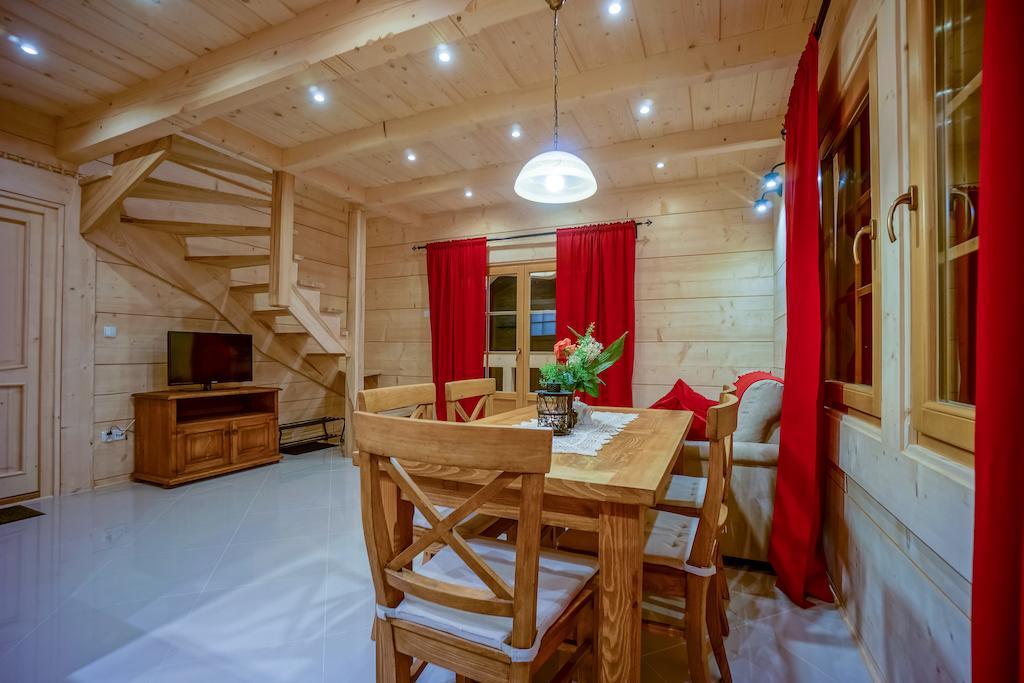 Domek Goralski Symek Poronin Ruang foto