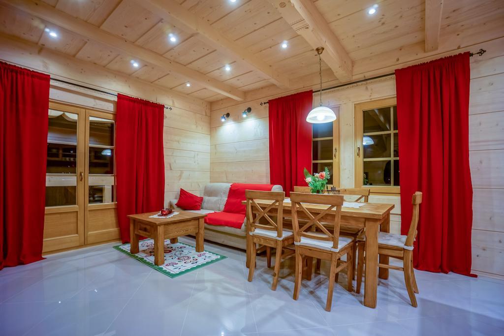 Domek Goralski Symek Poronin Ruang foto